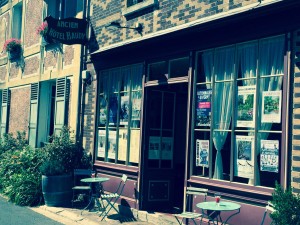 The old Hotel Baudy in Giverny where they though Mum had left her phone (a WHOLE other story not for here!) 